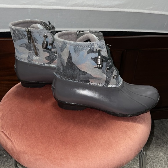 Sperry boots - Picture 2 of 4